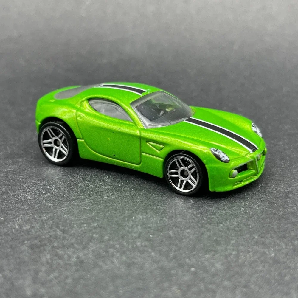 Hot Wheels Alfa Romeo 8c Competizione Green Car Vehicle Diecast 1/64 Scale‎